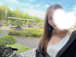 香月めい 32歳