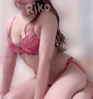 水川りこ 30歳