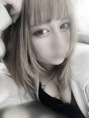 星宮あず希 22歳