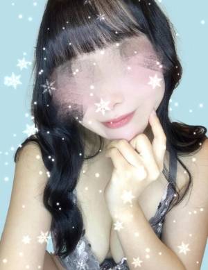 東雲ましろ 28歳