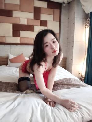 浅見ゆうな 41歳