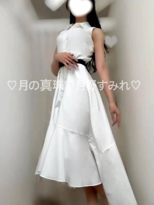 月野すみれ 28歳
