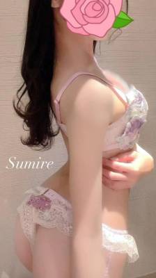 月野すみれ 28歳