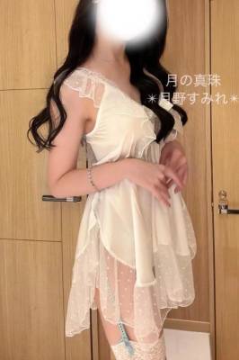 月野すみれ 28歳