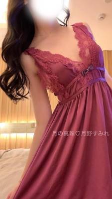 月野すみれ 28歳