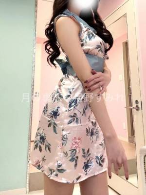 月野すみれ 28歳