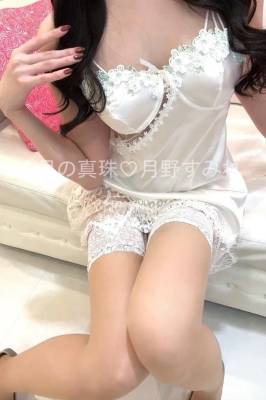 月野すみれ 28歳