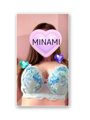 西村みなみ 35歳