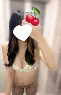 めぐ 23歳