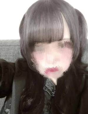 ゆな 23歳