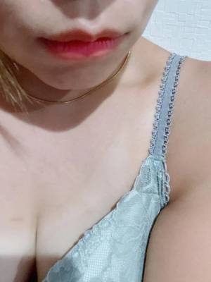 えれな 33歳