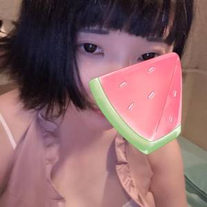 三島れいか 25歳