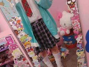 三島れいか 25歳