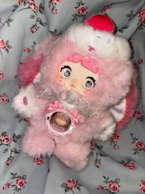 三島れいか 25歳