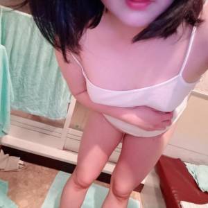 三島れいか 25歳