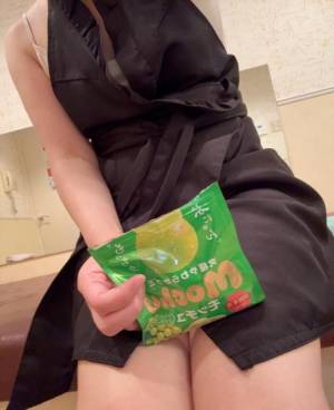 西宮なな 25歳