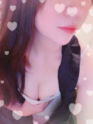 三橋まな 27歳