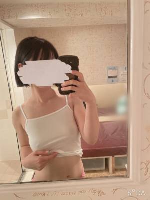 福原ゆず 23歳
