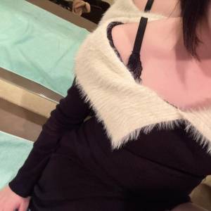 深月宵 24歳