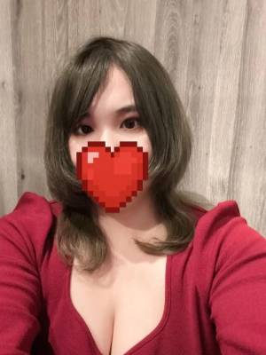 しいな 27歳