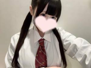 せな 18歳