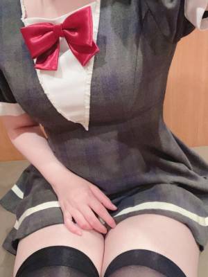 森本　ゆい 27歳