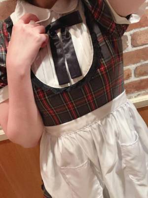 森本　ゆい 27歳