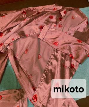 京本　みこと 27歳