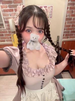 若宮　めい 23歳