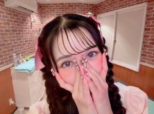 若宮　めい 23歳