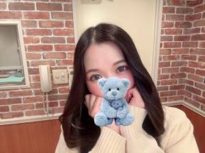 若宮　めい 23歳