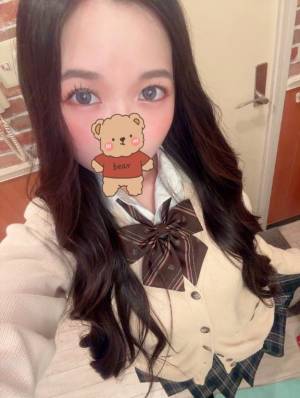 若宮　めい 23歳