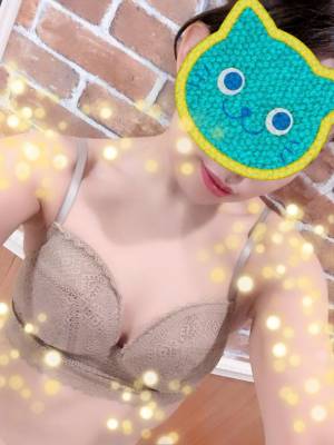 月野るな 27歳