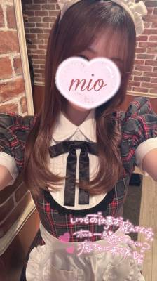 桃瀬　みお 23歳