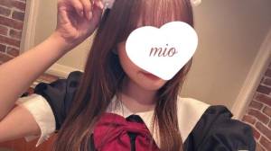 桃瀬　みお 23歳