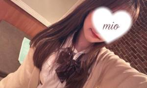 桃瀬　みお 23歳