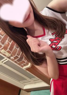 桃瀬　みお 23歳