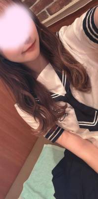 桃瀬　みお 23歳