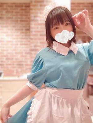 海野　あおい 27歳