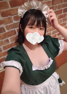 海野　あおい 27歳