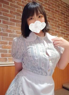 海野　あおい 27歳