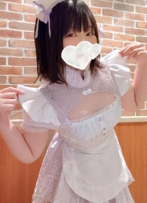 海野　あおい 27歳