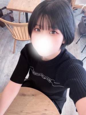 花園　かりん 24歳