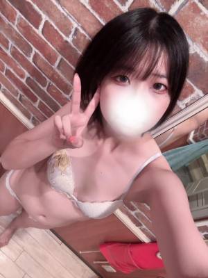 花園　かりん 24歳