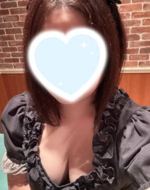 二宮　こはる 25歳