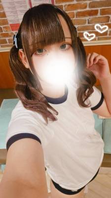 霧川　ひすい 20歳