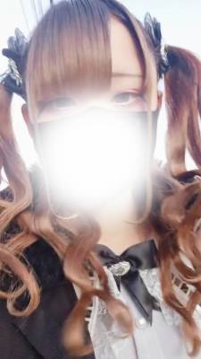 霧川　ひすい 20歳