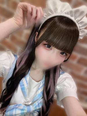 水白　みるく 20歳