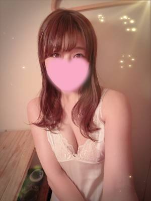 なな 18歳