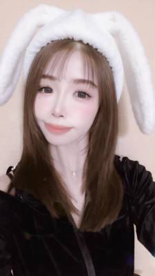 アイナ 28歳